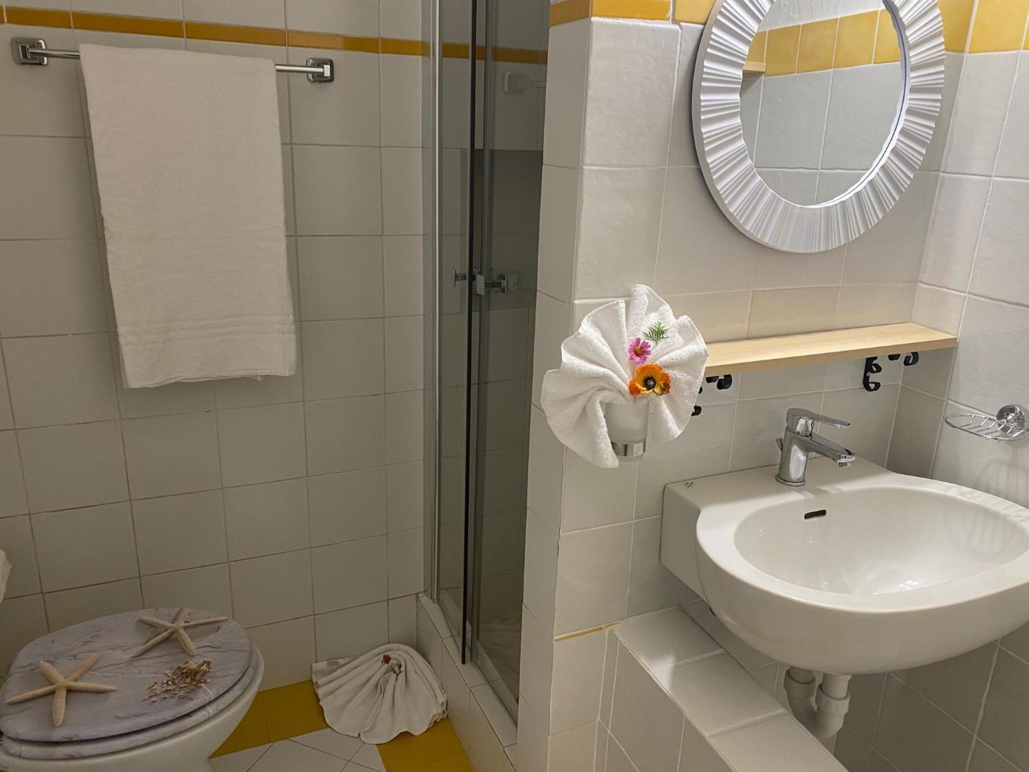 B&B Oltremare Cannigione Luaran gambar