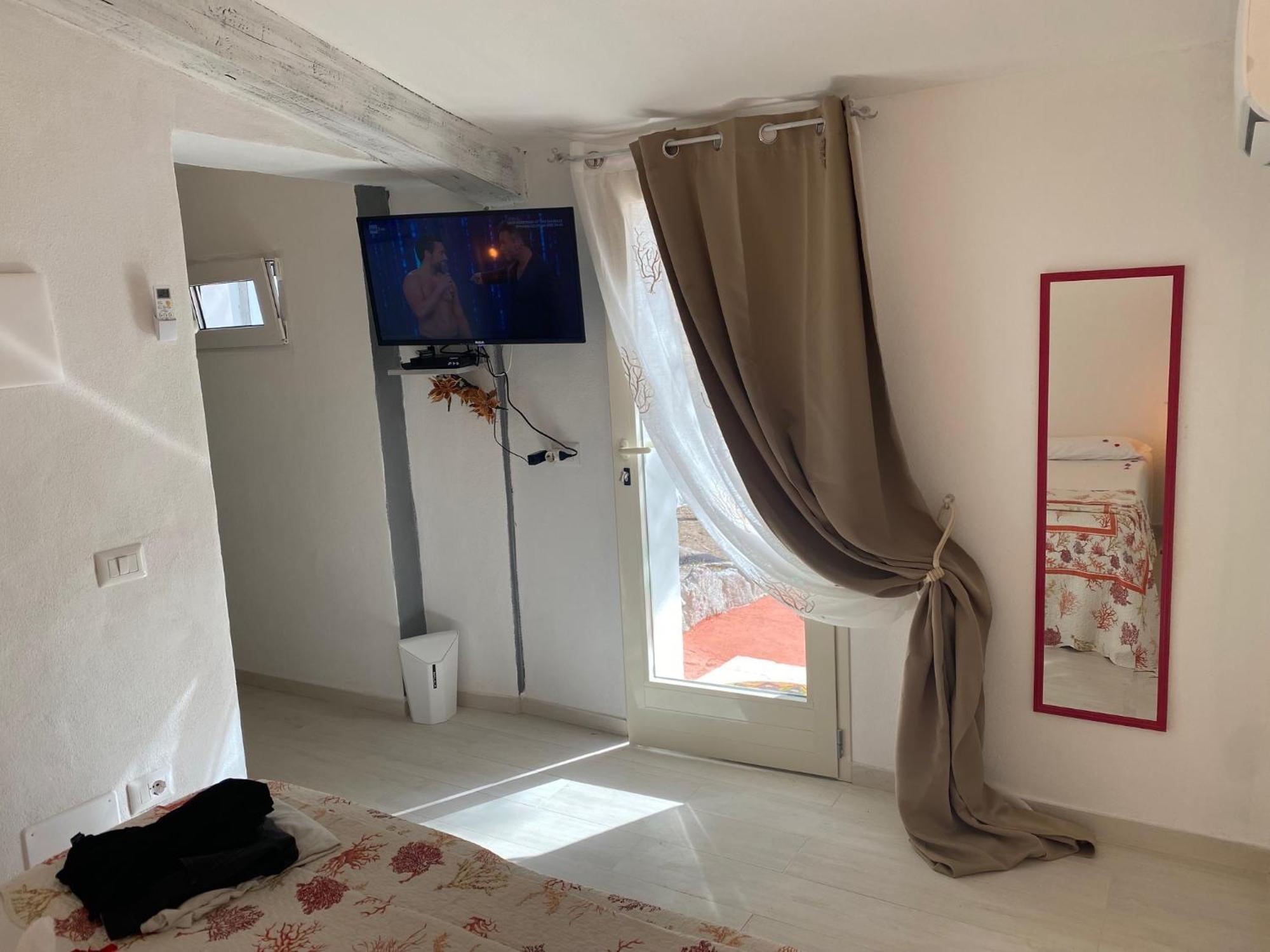 B&B Oltremare Cannigione Luaran gambar